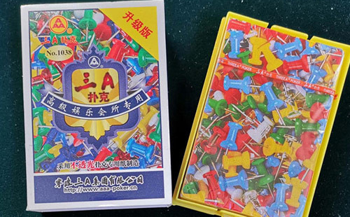 和政扑克批发采购指南与产品质量识别要点解析